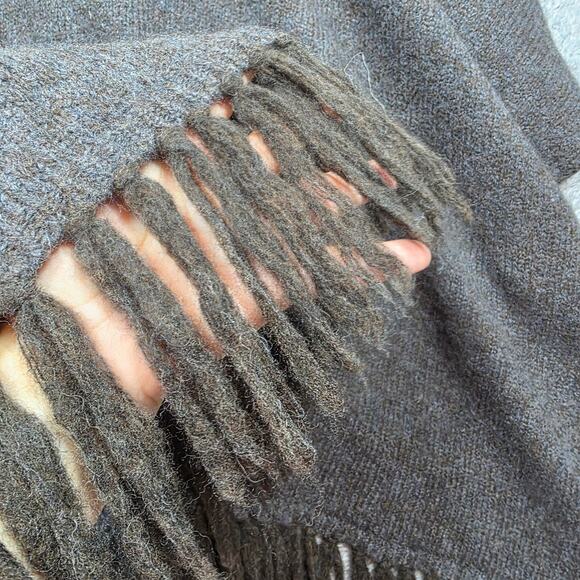 Spartina 449 Gray Fringe Alpaca Wool Shawl Poncho - Picture 3 of 8
